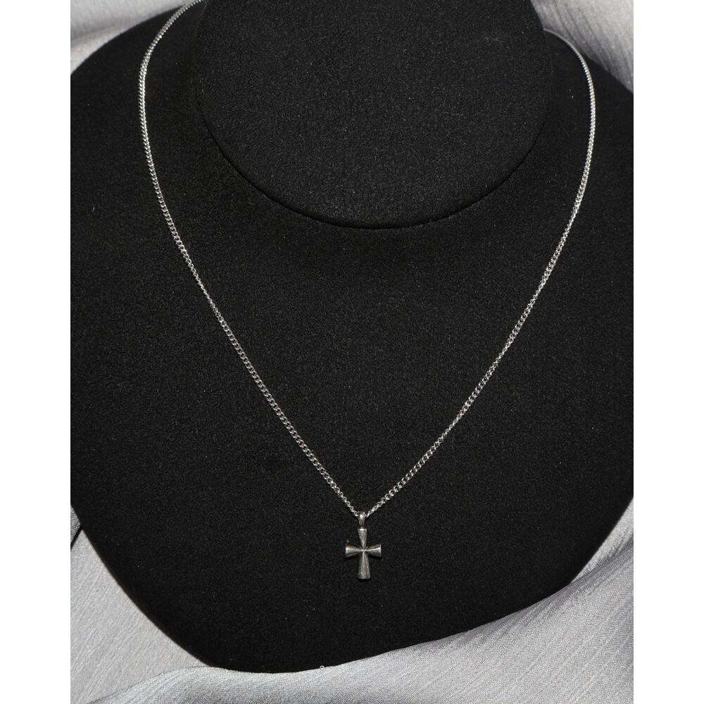 James Avery 925 St. Teresa Cross Necklace 3.7G / 16in - Picture 2 of 3